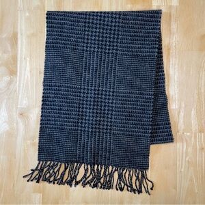 Amicale Plaid Merino Wool Fringe Scarf - Black/Gray